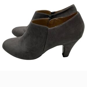 Naturalizer‎ Gray Women's Ankle Boots size 7M